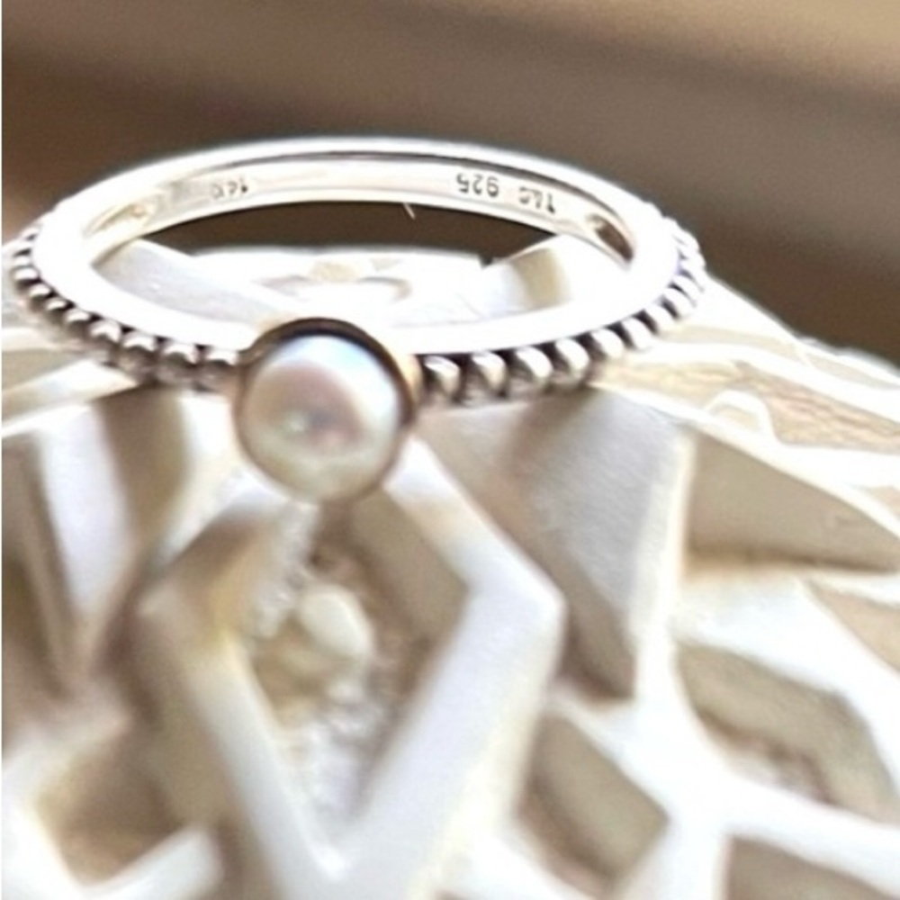 Tiffany 14kgold/sterling pearl ring